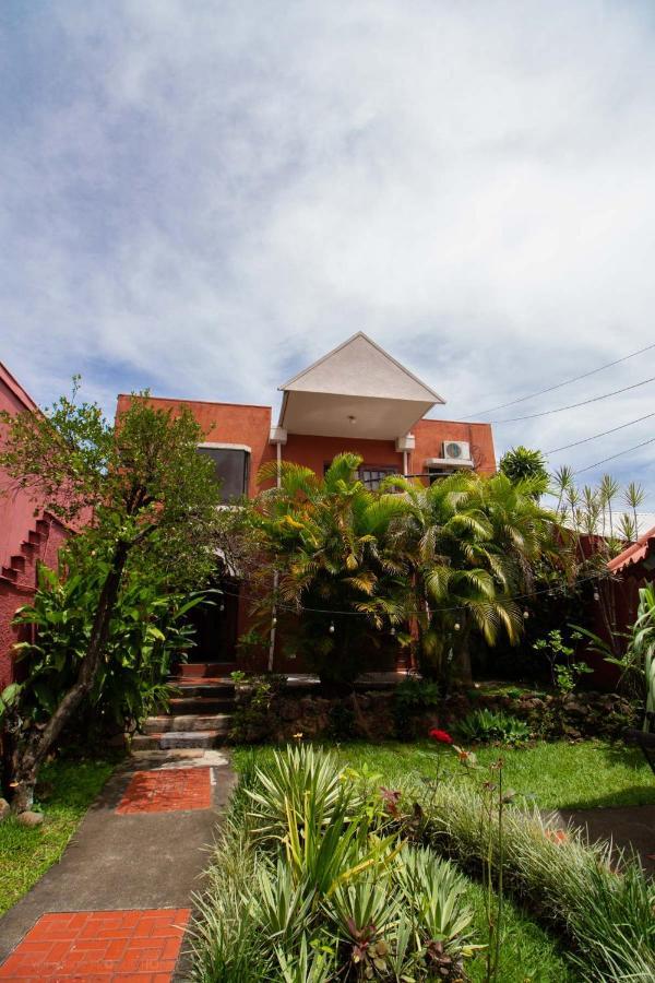 Boruka Bnb Hotel Alajuela Exterior photo