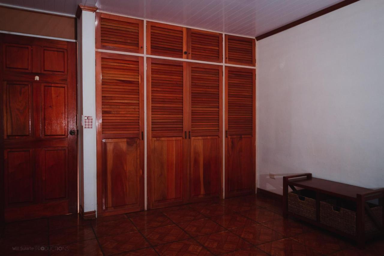 Boruka Bnb Hotel Alajuela Exterior photo